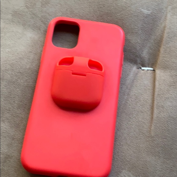 Red iPhone 11 case with AirPod holder on the back - Picture 1 of 1